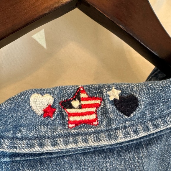 CJ Banks Denim Shirt Patriotic Embroidery 1X 100% Cotton USA Hearts Stars - Picture 5 of 12